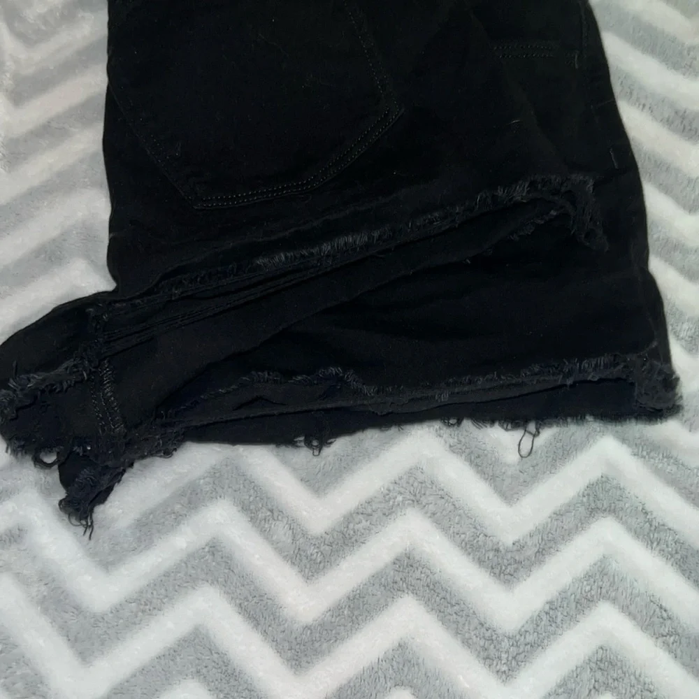 Universal Thread High Rise Midi Shorts - Picture 5 of 5